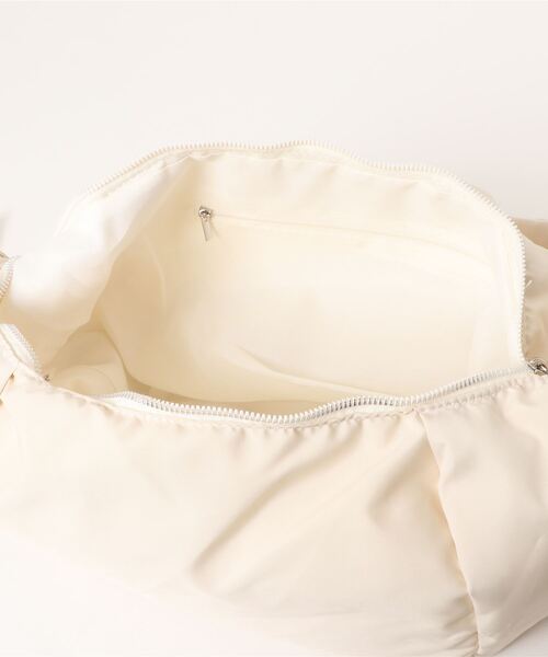 210nouve（トゥージュヌーブ）の「ナイロンカラーショルダーバッグ（ショルダーバッグ・レディース・ホワイト/ブラック/グリーン/ベージュ/ピンク・FREE）」の7枚目の写真