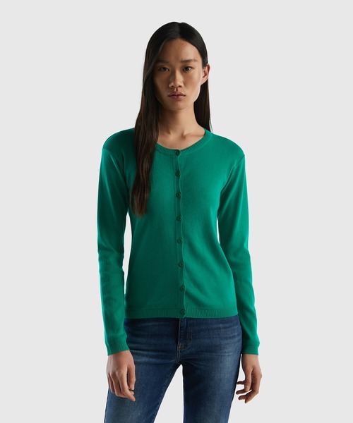 BENETTON (UNITED COLORS OF BENETTON)（ベネトンユナイテッドカラーズオブベネトン）の「コットン100％無地クルーネック長袖カーディガン（カーディガン/ボレロ・レディース・ホワイト/ネイビー/ベージュ/レッド/イエロー/グリーン・SMALL/MEDIUM/LARGE/X-SMALL）」の4枚目の写真
