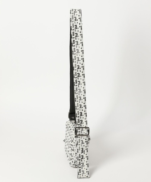 PAGEBOY（ページボーイ）の「スクエアイプショルダー（ショルダーバッグ・レディース・イエロー/ホワイト系その他/ブラック・FREE）」の9枚目の写真