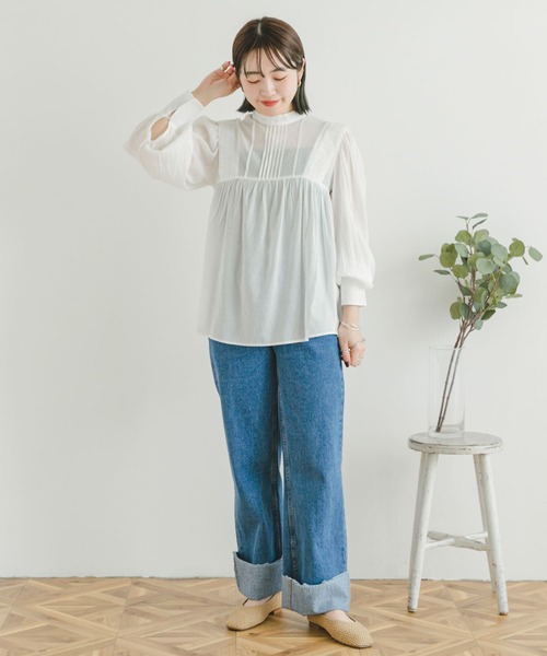 ITEMS URBANRESEARCH（アイテムズ アーバンリサーチ）の「ショルダータックシシュウブラウス（シャツ/ブラウス・レディース・ホワイト/ブラック/ベージュ・FREE）」の20枚目の写真