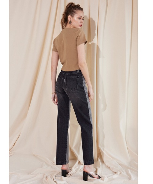 ALEXIA STAM（アリシアスタン）の「Cheers to You & I Cropped Tee / メッセージロゴMini Tee（Tシャツ/カットソー・レディース・ベージュ/オフホワイト/チャコールグレー・S/M）」の14枚目の写真