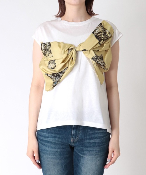 Three Four Time 猫柄リボンフレンチスリーブTシャツ Three Four Time（ｽﾘｰﾌｫｰﾀｲﾑ）の「CATスカーフリボンフレンチ