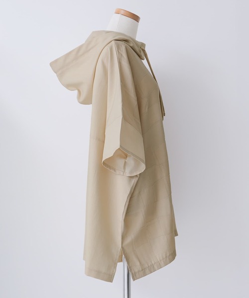 osharewalker（オシャレウォーカー）の「【廃盤】『異素材スタンドフード半端袖パーカー』（パーカー・レディース・ブラック/ベージュ・FREE）」の16枚目の写真