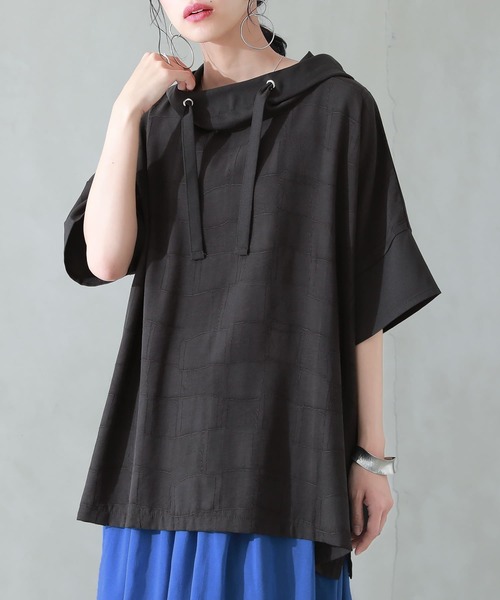 osharewalker（オシャレウォーカー）の「【廃盤】『異素材スタンドフード半端袖パーカー』（パーカー・レディース・ブラック/ベージュ・FREE）」の3枚目の写真