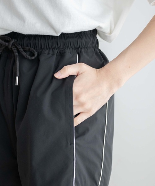 WEGO(ウィゴー)の「WEGO/パイピングランニングショーツ(その他パンツ・レディース・ホワイト/ブラック・FREE)」の6枚目の写真