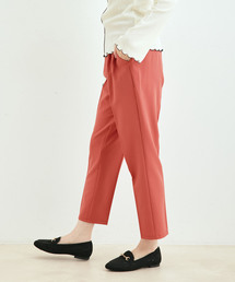 センタープレステーパードパンツ