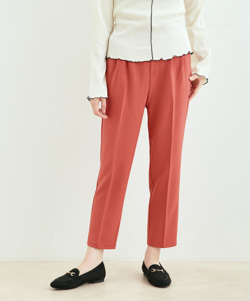 Jayro(ジャイロ)の「センタープレステーパードパンツ(スラックス・レディース・ブルー/グリーン/ピンク/ホワイト系その他/ダークブラウン/ブラック・L/M)」の22枚目の写真