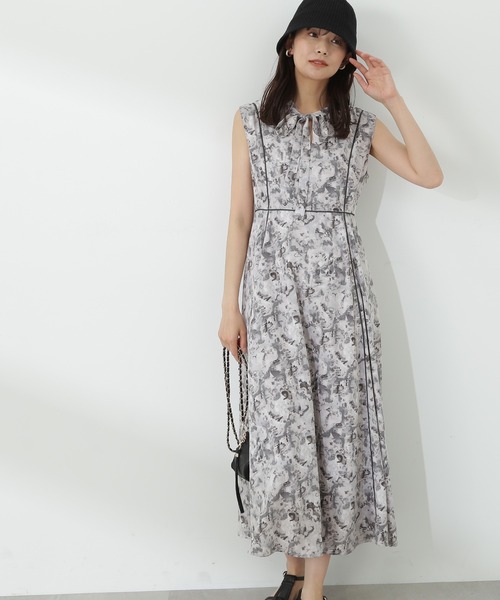 N.（N. Natural Beauty Basic）（エヌエヌナチュラルビューティーベーシック）の「【S Size Line】◆ブラッシュプリントリボンタイワンピース（ワンピース・レディース・ベージュ/グリーン/グレー・SMALL/MEDIUM）」の4枚目の写真