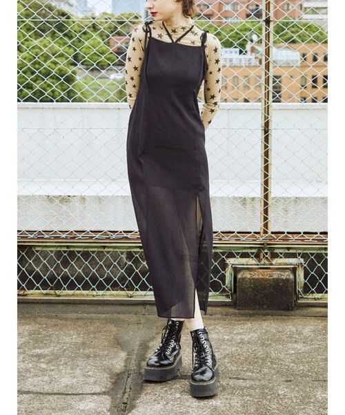 jouetie（ジュエティ）の「ホルターネックキャミワンピース（ワンピース・レディース・ブラック/オレンジ/ブルー・MEDIUM）」の2枚目の写真