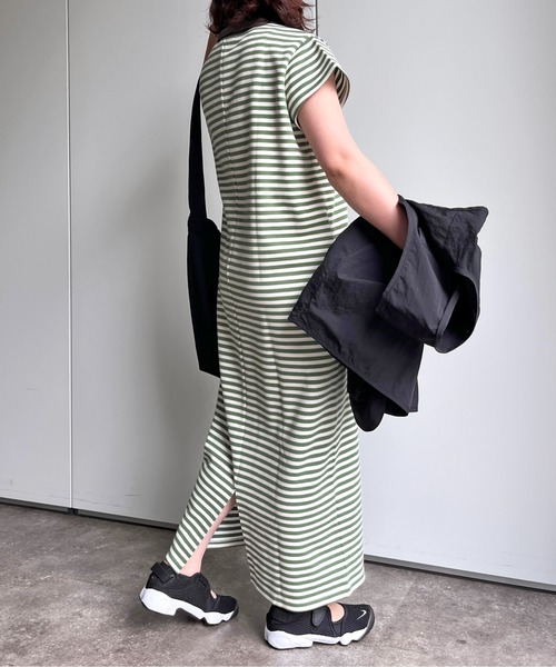 CPCM（シーピーシーエム）の「ワッフルボーダーノースリワンピース（ワンピース・レディース・オフホワイト/カーキ/ベージュ・FREE）」の20枚目の写真