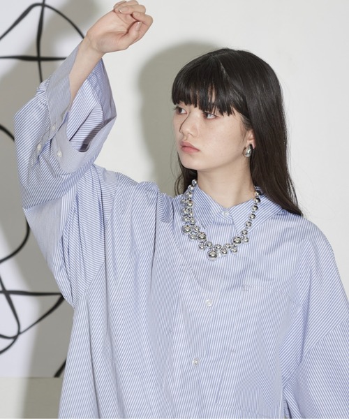THE YOn(ザヨン)の「スーパーワイドスリーブシャツワンピース(シャツワンピース・レディース・オフホワイト/グレー/ネイビー/サックスブルー/ライトグレー・FREE)」の15枚目の写真