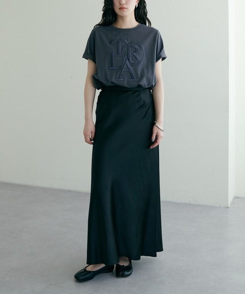 LARUTA(ラルータ)の「【LARUTA】厚盛ロゴ刺繍T(Tシャツ/カットソー・レディース・チャコールグレー/ブラウン/ベージュ/オフホワイト・FREE)」の11枚目の写真