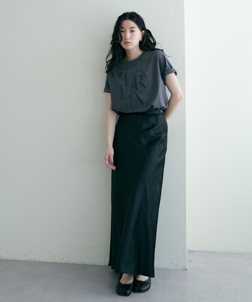 LARUTA(ラルータ)の「【LARUTA】厚盛ロゴ刺繍T(Tシャツ/カットソー・レディース・チャコールグレー/ブラウン/ベージュ/オフホワイト・FREE)」の13枚目の写真