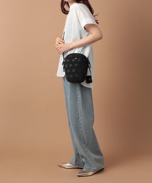 toleur（トーラ）の「【toleur】ナイロンドットミニサコッシュ 11859（ショルダーバッグ・レディース・ブラック/キャメル/カーキ/グレイッシュベージュ/パープル/マスタード/ライトグリーン/アイボリー/ライトグレー・FREE）」の13枚目の写真