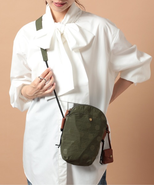 toleur（トーラ）の「【toleur】ナイロンドットミニサコッシュ 11859（ショルダーバッグ・レディース・ブラック/キャメル/カーキ/グレイッシュベージュ/パープル/マスタード/ライトグリーン/アイボリー/ライトグレー・FREE）」の19枚目の写真