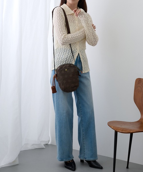 toleur（トーラ）の「【toleur】ナイロンドットミニサコッシュ 11859（ショルダーバッグ・レディース・ブラック/キャメル/カーキ/グレイッシュベージュ/パープル/マスタード/ライトグリーン/アイボリー/ライトグレー/ダークブラウン・FREE）」の15枚目の写真