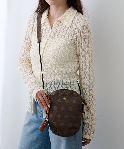 toleur（トーラ）の「【toleur】ナイロンドットミニサコッシュ 11859（ショルダーバッグ・レディース・ブラック/キャメル/カーキ/グレイッシュベージュ/パープル/マスタード/ライトグリーン/アイボリー/ライトグレー/ダークブラウン・FREE）」の14枚目の写真