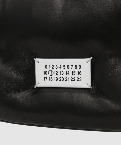 Maison Margiela(メゾンマルジェラ)の「SHOULDER BAG(ショルダーバッグ・メンズ・グレー系その他/その他・UNI)」の9枚目の写真