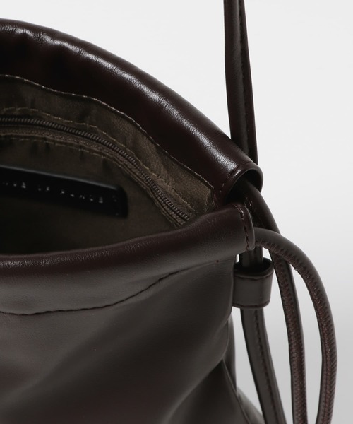 SENSE OF PLACE by URBAN RESEARCH（センスオブプレイスバイアーバンリサーチ）の「『ユニセックス』フェイクレザーコードキンチャクショルダー（ショルダーバッグ・メンズ・グリーン/ブラック/ダークブラウン・ONE）」の18枚目の写真