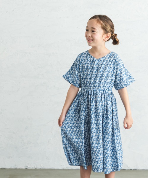 pairmanon（ペアマノン）の「【ママとおそろい】花柄半袖フレア  