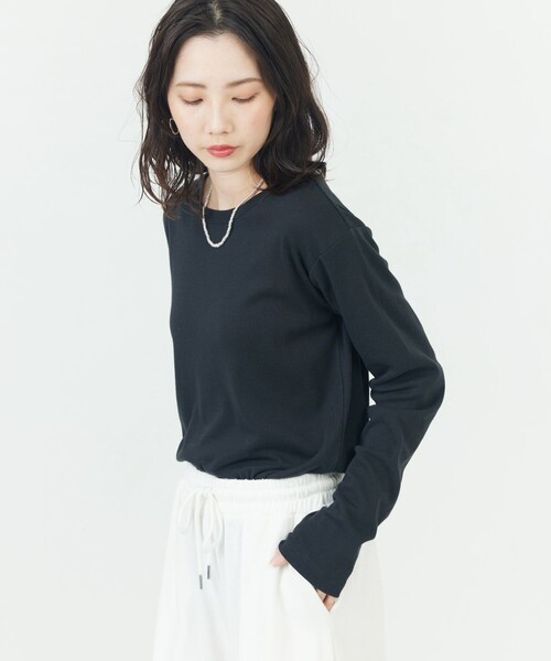 FREAK'S STORE(フリークスストア)の「限定展開 Ginger フライス クルーネック ロングスリーブTシャツ(抗菌防臭・吸湿発熱)(Tシャツ/カットソー・レディース・ブルー/オフホワイト/ブラック/ブラウン/マジェンタ/グリーン・SMALL/LARGE/MEDIUM)」の3枚目の写真