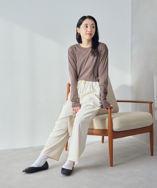 FREAK'S STORE(フリークスストア)の「限定展開 Ginger フライス クルーネック ロングスリーブTシャツ(抗菌防臭・吸湿発熱)(Tシャツ/カットソー・レディース・ブルー/オフホワイト/ブラック/ブラウン/マジェンタ/グリーン・SMALL/LARGE/MEDIUM)」の17枚目の写真