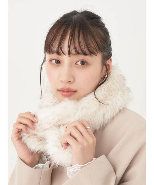 earth music&ecology(アースミュージックアンドエコロジー)の「ファーティペット(ストール/ショール・レディース・アイボリー/ベージュ・FREE)」の6枚目の写真