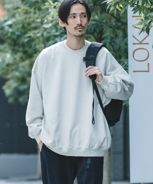 URBAN RESEARCH(アーバンリサーチ)の「URBAN RESEARCH iD ピグメントダメージオーバースウェット(スウェット・メンズ・アイボリー/スミクロ/グリーン/ネイビー・MEDIUM/LARGE)」の11枚目の写真