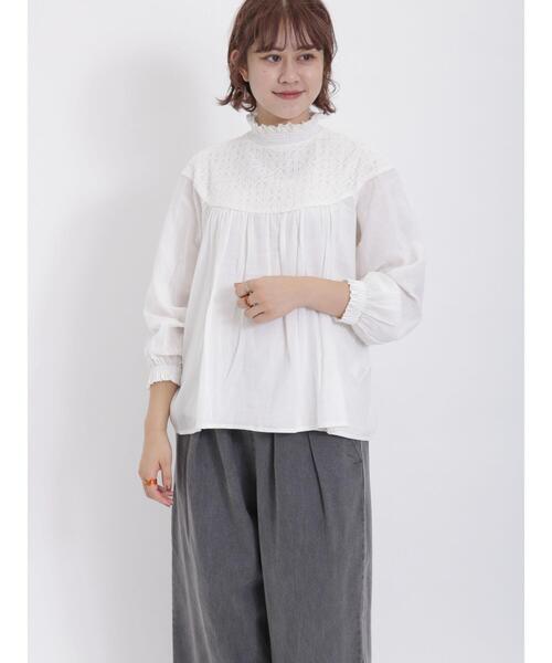 Samansa Mos2（サマンサ モスモス）の「シャーリングレース切替ブラウス（シャツ/ブラウス・レディース・モカ/ネイビー/キナリ/オフホワイト・F）」の17枚目の写真