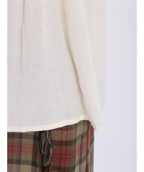 Samansa Mos2（サマンサ モスモス）の「シャーリングレース切替ブラウス（シャツ/ブラウス・レディース・モカ/ネイビー/キナリ/オフホワイト・F）」の5枚目の写真