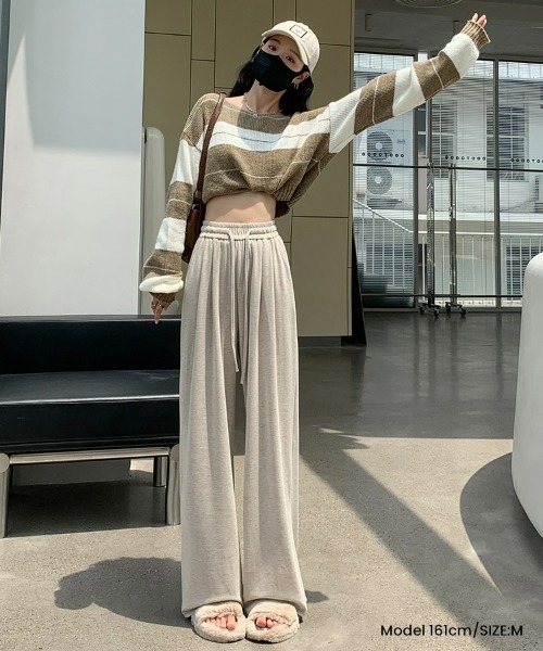 SEU(エスイーユー)の「レディースハイウエストゴムストレートワイドパンツ(その他パンツ・レディース・チャコール/ベージュ/グレー/ブラック・M/L)」の21枚目の写真