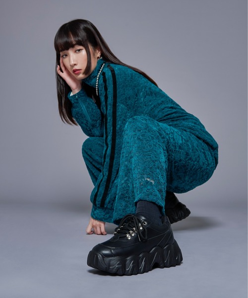 Ellno Loset（エルノロゼット）の「厚底メタルパーツスニーカー（その他シューズ・メンズ・ブラック・X-SMALL/SMALL/X-LARGE/LARGE/MEDIUM）」の2枚目の写真