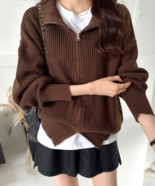 COCOMOMO（ココモモ）の「ダブルジップハイネックニットトップス（ニット/セーター・レディース・ブラウン/ベージュ/ブラック/ネイビー/アイボリー・FREE）」の10枚目の写真