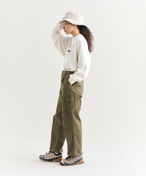 NANGA(ナンガ)の「ECO HYBRID BOX LOGO EMBROIDERY L/S TEE / エコハイブリッド ボックスロゴ エンブロイダリー ロングスリーブティー(Tシャツ/カットソー・メンズ・オレンジ/ホワイト/ブラック/ライトグレー/カーキ/サーモンピンク/グリーン/ダークネイビー・M/XL/L/S)」の21枚目の写真