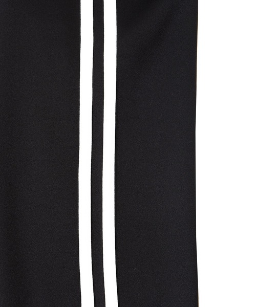 PUNYUS(プニュズ)の「裏起毛ラインレギンスパンツ(レギンス/スパッツ・レディース・ホワイト/パープル・1/2/4/3)」の7枚目の写真