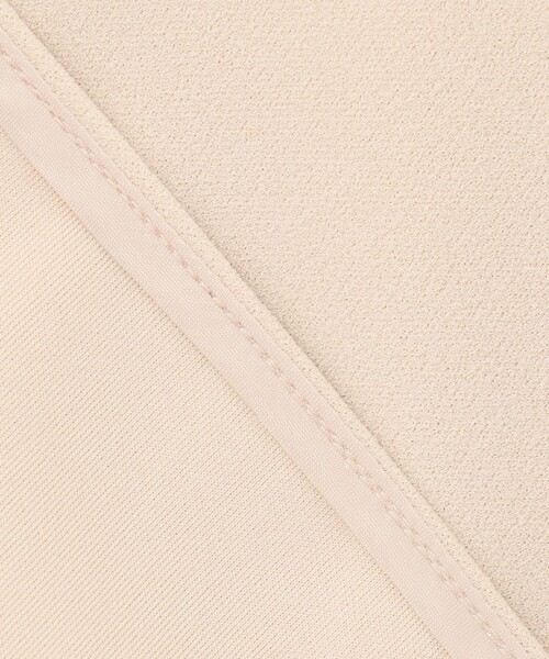 UNFILO（アンフィーロ）の「【VERY×UNFILOコラボ】BEAUTY MOVE 2WAYブラウス（シャツ/ブラウス・レディース・ネイビー系2/ブラック系2/アイボリー系・SMALL/MEDIUM）」の20枚目の写真