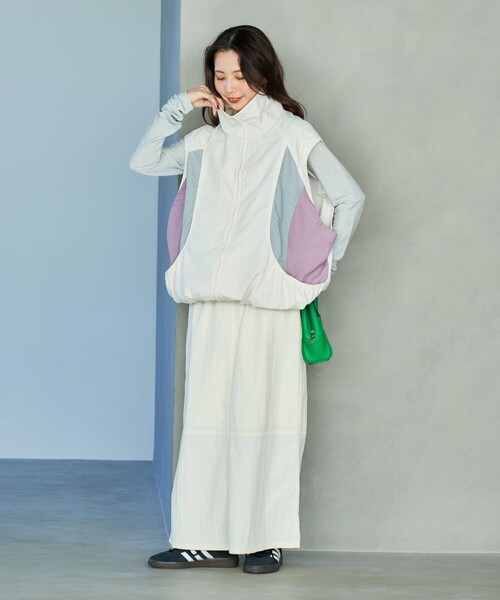 FREAK'S STORE（フリークスストア）の「WEB限定　カラースイッチング ベスト（ナイロンベスト）（ナイロンジャケット・レディース・オフホワイト/ブラック/ベージュ・ﾌﾘ-）」の7枚目の写真