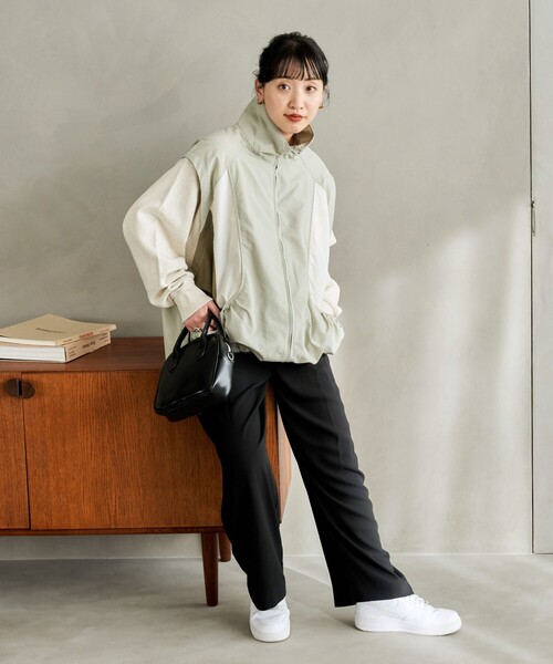 FREAK'S STORE（フリークスストア）の「WEB限定　カラースイッチング ベスト（ナイロンベスト）（ナイロンジャケット・レディース・オフホワイト/ブラック/ベージュ・ﾌﾘ-）」の16枚目の写真