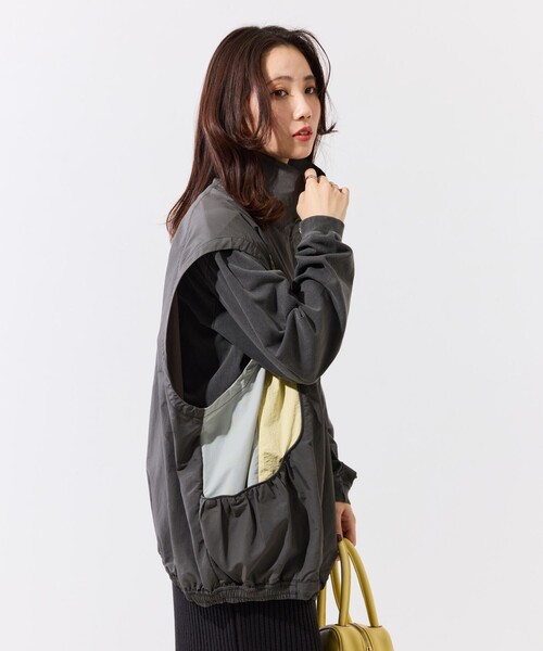 新品　FREAK'S STORE カラースイッチングベスト　パーカー FREAK'S STORE（フリークスストア）の「WEB限定 カラー
