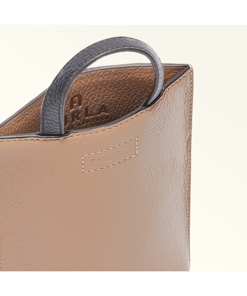 FURLA（フルラ）の「FURLA CAMELIA VERTICAL CROSSBODY（ショルダー 