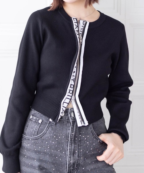 clear(クリア)の「ロゴテープダブルジップニットトップス≪2024SS新作≫(ニット/セーター・レディース・ブラック/グレイッシュベージュ/杢グレー・F)」の2枚目の写真