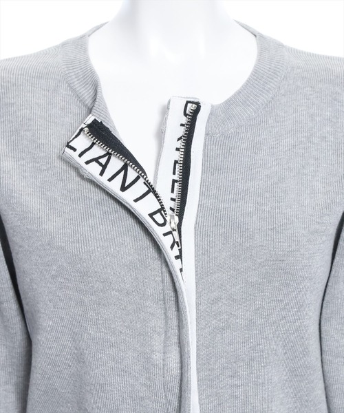 clear(クリア)の「ロゴテープダブルジップニットトップス≪2024SS新作≫(ニット/セーター・レディース・ブラック/グレイッシュベージュ/杢グレー・F)」の6枚目の写真