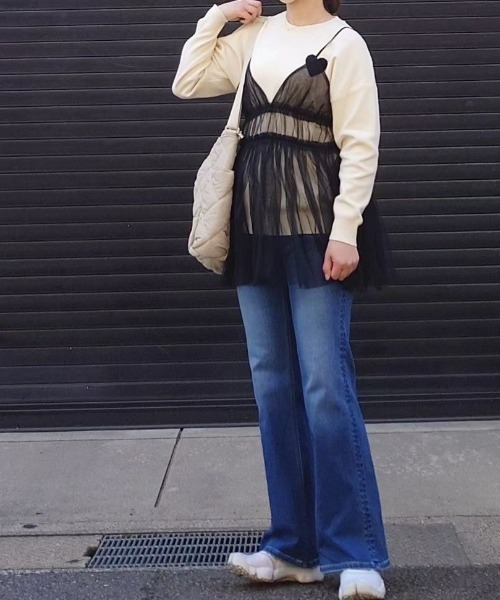 La-gemme（ラジェム）の「ハートロゴニットプルオーバー（ニット/セーター・レディース・アイボリー/グレー/ブラック/モカ/ネイビー・フリー）」の8枚目の写真