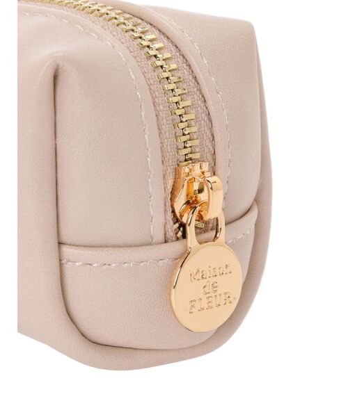 Maison de FLEUR（メゾンドフルール）の「パールビジュー合皮リボンロングポーチ（ポーチ・レディース・アイボリー/ブラック/ピンクベージュ・FREE）」の12枚目の写真