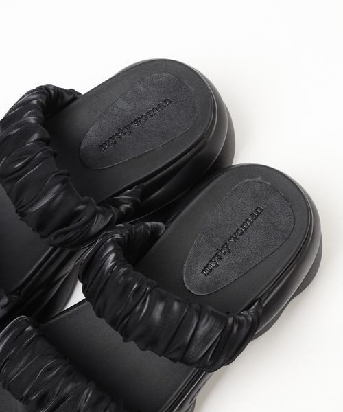 mysty woman(ミスティウーマン)の「ギャザースニーカーサンダル 996697(サンダル・レディース・ブラック/オフホワイト・MEDIUM/LARGE)」の13枚目の写真