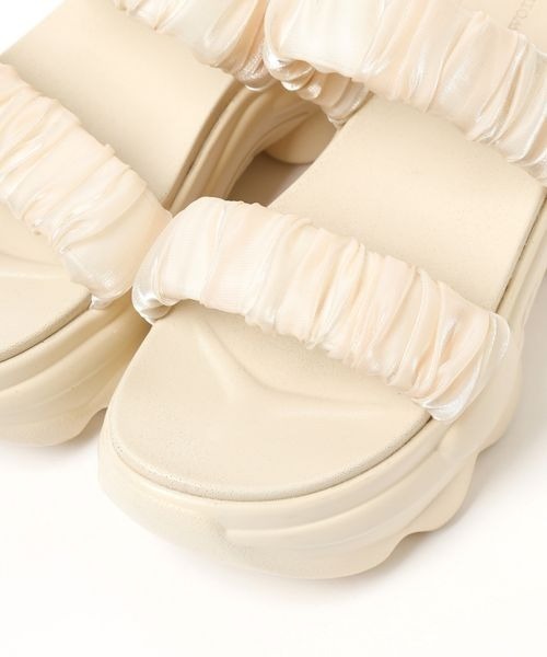 mysty woman(ミスティウーマン)の「ギャザースニーカーサンダル 996697(サンダル・レディース・ブラック/オフホワイト・MEDIUM/LARGE)」の9枚目の写真