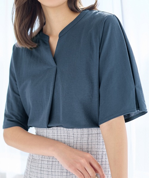 alotta(アロッタ)の「スキッパータック袖ブラウスカットソー(Tシャツ/カットソー・レディース・ブルー/ホワイト/ブラック/ライラック/ダークラベンダー・M/L/LL/3L)」の19枚目の写真