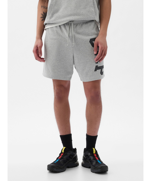 GAP（ギャップ）の「GAPアーチロゴ ショートパンツ(ユニセックス)（その他パンツ・メンズ・ベージュ/グレー/ブラック・M/S/XS/L/XL）」の14枚目の写真