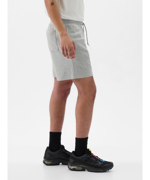 GAP（ギャップ）の「GAPアーチロゴ ショートパンツ(ユニセックス)（その他パンツ・メンズ・ベージュ/グレー/ブラック・M/S/XS/L/XL）」の5枚目の写真