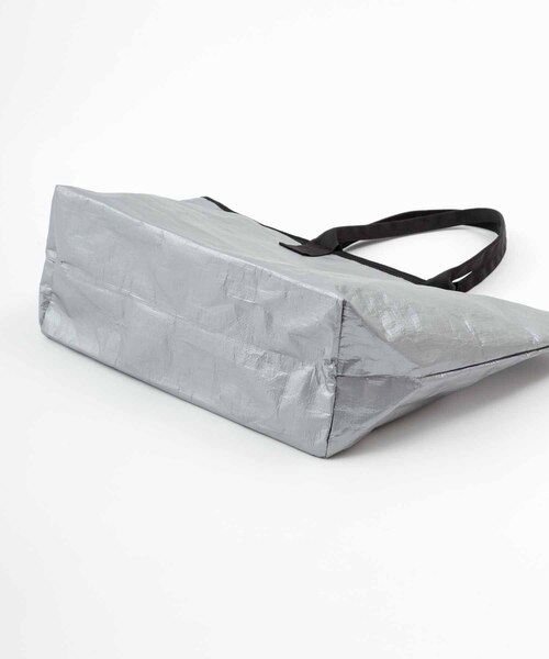 ADAM ET ROPE'（アダムエロペ）の「【TRAVEL COUTURE】レジャーFab Tote Bag（トートバッグ・メンズ・グレー/ホワイト・FREE）」の12枚目の写真